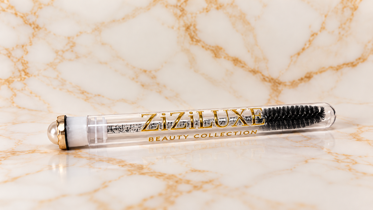 ZiZiLUXE black lash spoolie in clear protective case with gold lettering